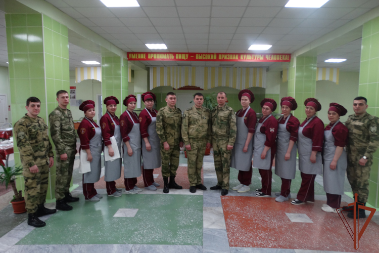 Конкурс специалистов продовольственной службы завершился в Сибирском округе Росгвардии 