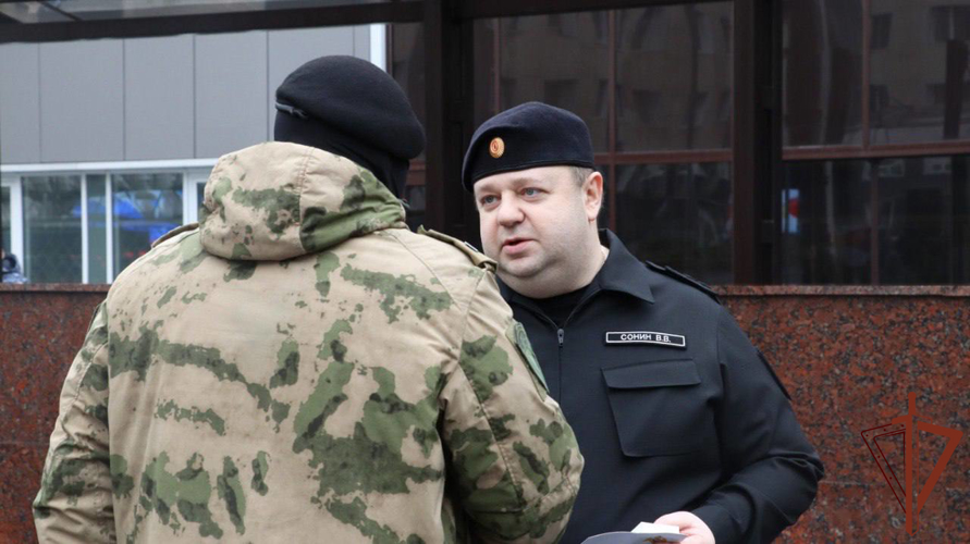 В Главном управлении по Москве встретили вернувшихся с командировки из районов СВО спецназовцев
