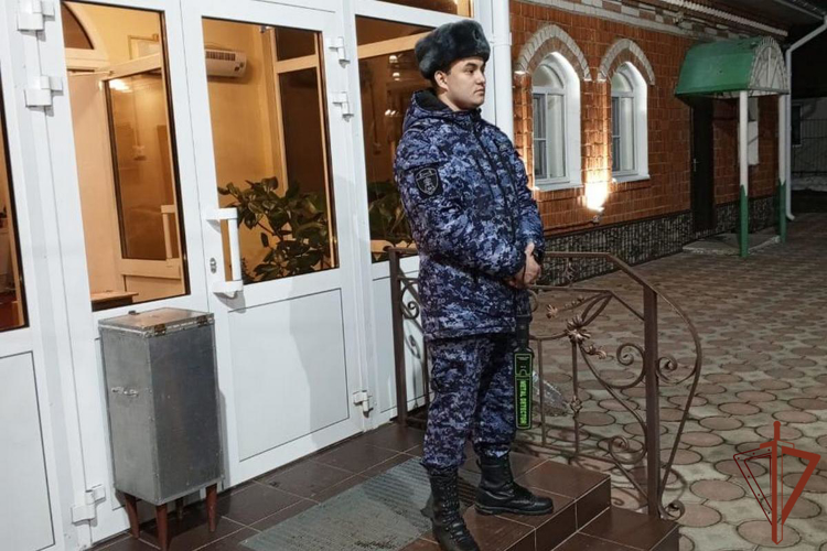 Росгвардейцы выполнили задачу по охране общественного порядка во время празднования Ураза-байрама в регионах Приволжья