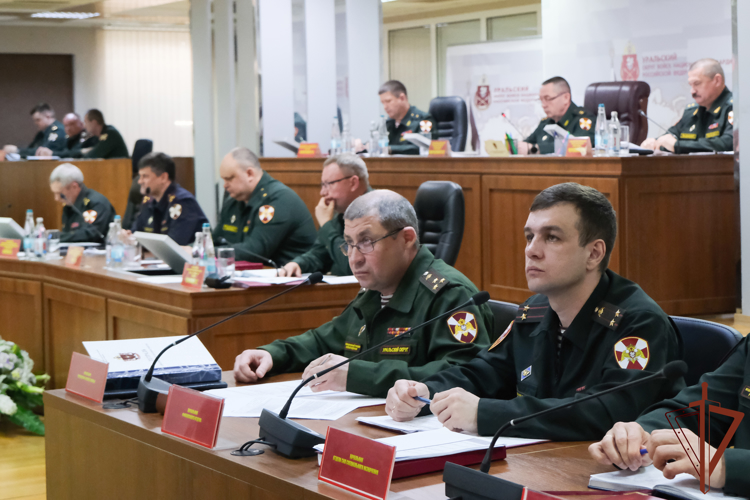 Военный совет состоялся в Уральском округе Росгвардии