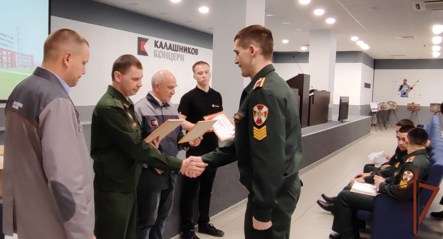 Курсанты Пермского военного института Росгвардии завершили производственную практику на Концерне «Калашников» в Удмуртии
