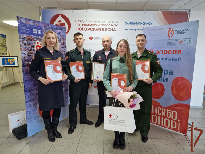 Росгвардейцы пополнили банк крови в Национальный день донора на Урале