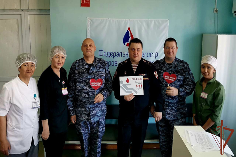Сотрудники Росгвардии приняли участие в донорской акции на комплексе «Байконур»