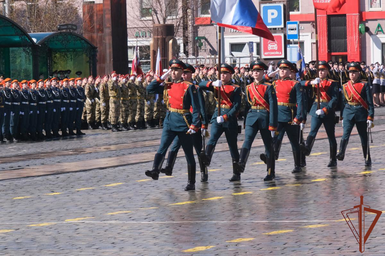 Награждение участников парадного расчета Росгвардии прошло в Екатеринбурге