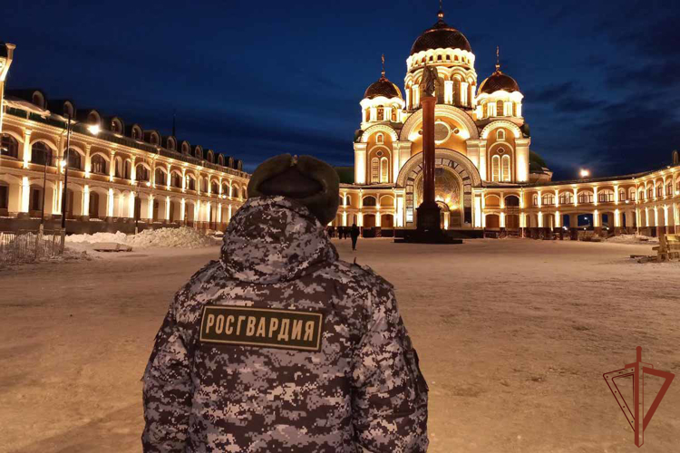 Росгвардия обеспечила безопасность граждан в период празднования Пасхи на Урале 