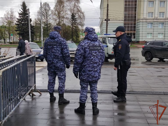 Росгвардейцы обеспечили безопасность первомайских праздников в Приволжье