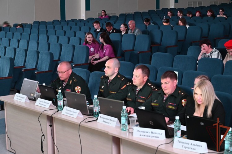 Итоги всероссийского патриотического конкурса для кадетов подведены в Сибири при участии представителей Росгвардии