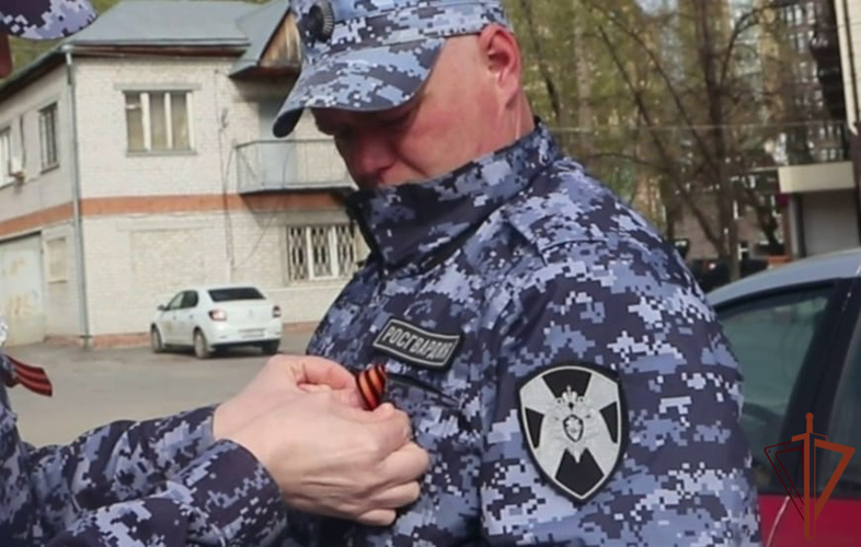 Ветераны и сотрудники Росгвардии в Тюменской области поддержали всероссийскую акцию «Бессмертный автополк»