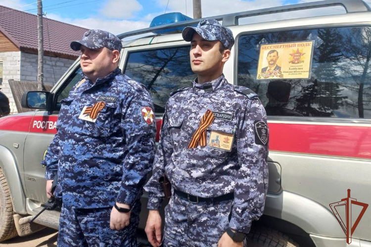 Ко всероссийской акции «Бессмертный автополк» присоединились росгвардейцы в Сибири