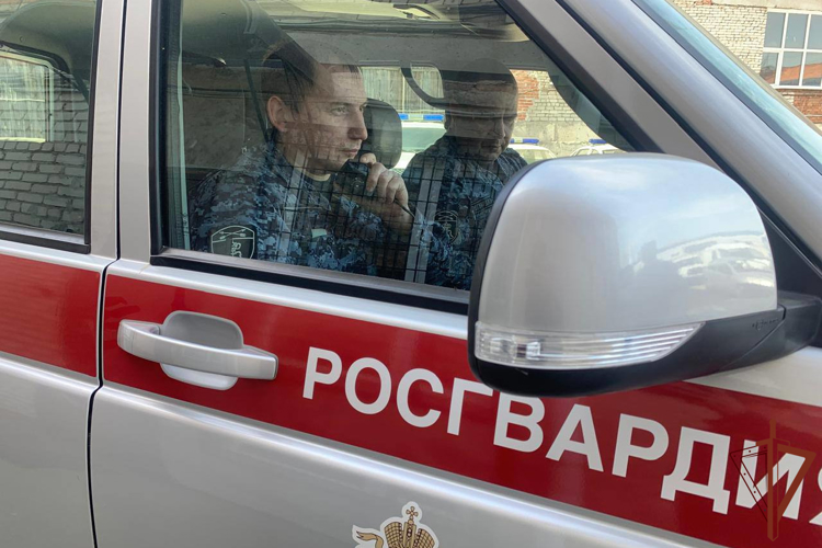 Росгвардейцы помогли заблудившейся жительнице Красноярского края вернуться домой