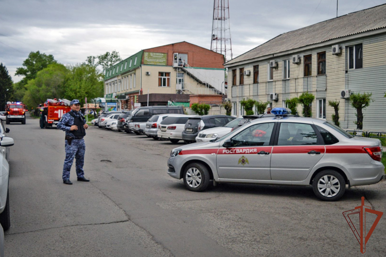 Росгвардия и МЧС  провели в Абакане совместное пожарно-тактическое учение