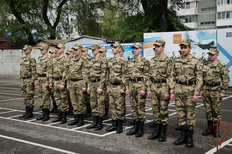 Более 250 новобранцев из Сибири пополнят ряды войск национальной гвардии
