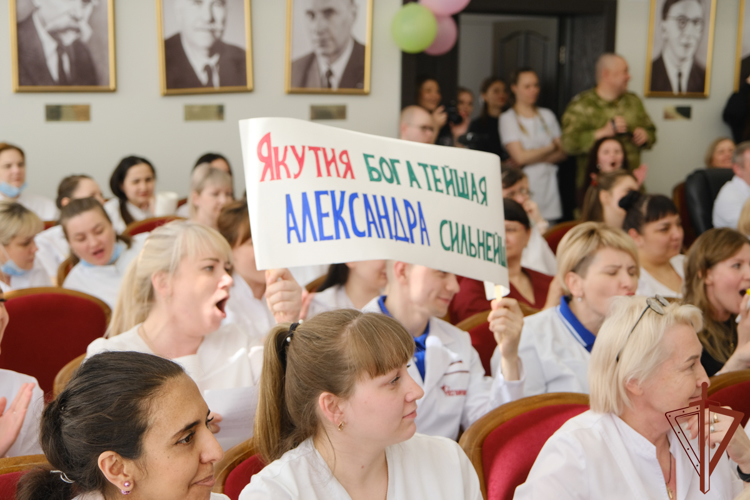 Международный день медицинской сестры отметили в 5-м военном клиническом госпитале Росгвардии