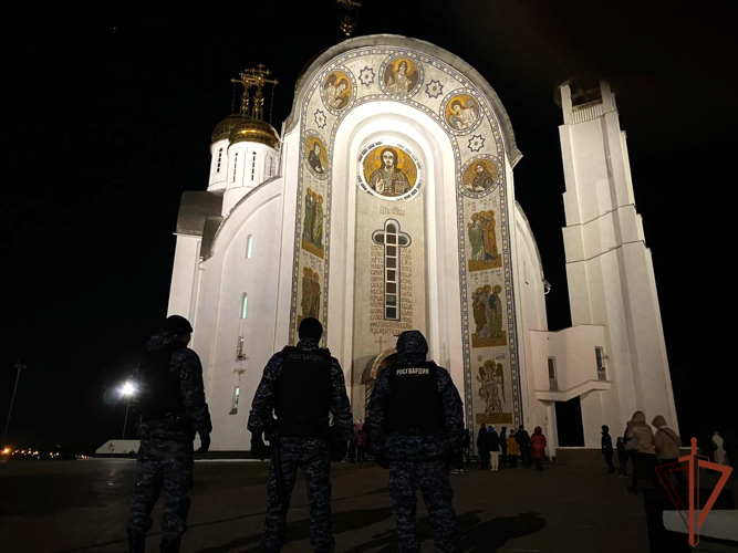 Росгвардия обеспечила безопасность граждан в период празднования Пасхи на Урале 