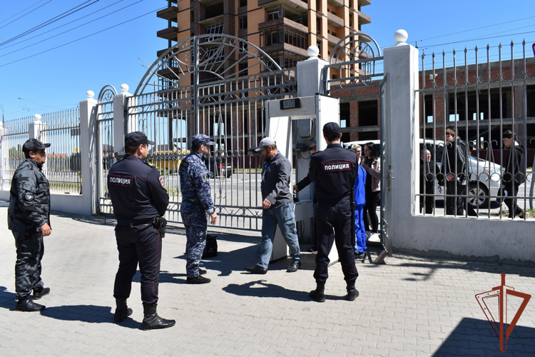Росгвардейцы обеспечили безопасность проведения Первенства России по кикбоксингу в Дагестане