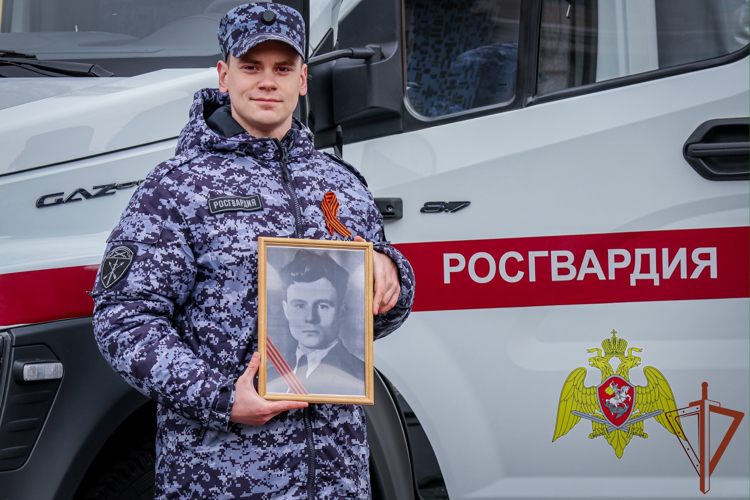 В Северо-Западном округе Росгвардии продолжается акция «Бессмертный автополк»