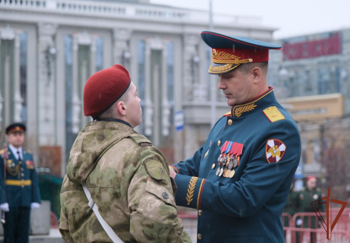 Награждение участников парадного расчета Росгвардии прошло в Екатеринбурге