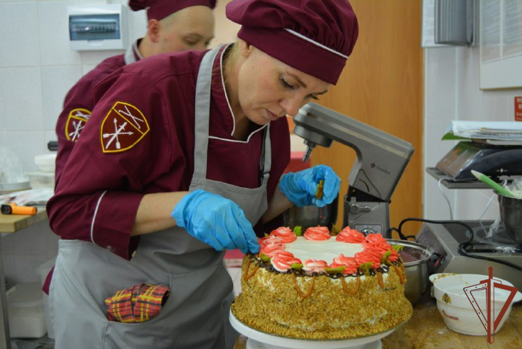 Победителям и призёрам Всероссийского конкурса специалистов продовольственной службы Росгвардии вручили награды
