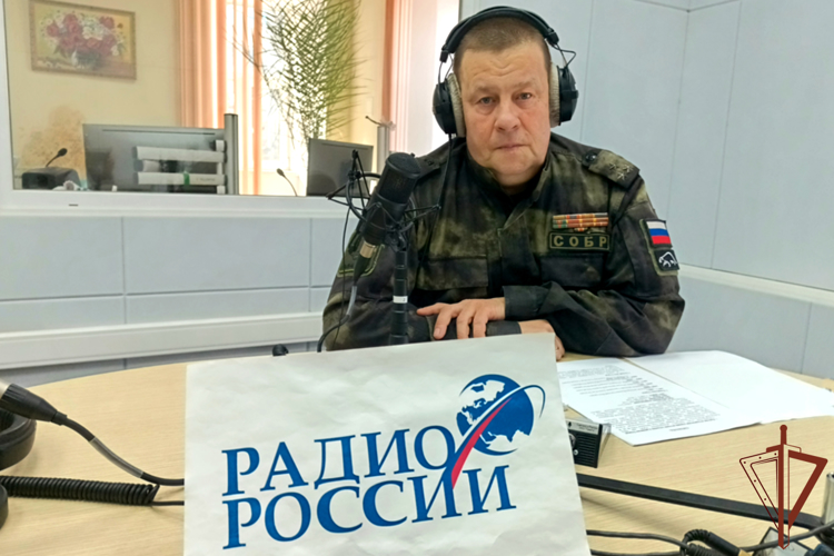 Росгвардия поздравила с профессиональным праздником руководство и творческие коллективы радиокомпаний на Урале