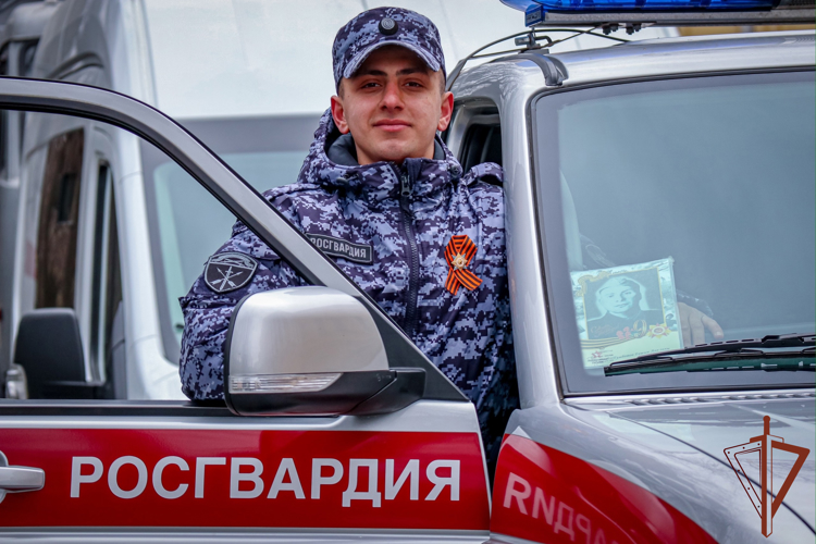 В Северо-Западном округе Росгвардии продолжается акция «Бессмертный автополк»