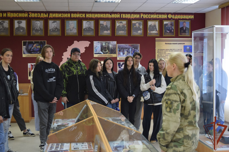 Патриотические мероприятия для школьников провели росгвардейцы в Приволжье