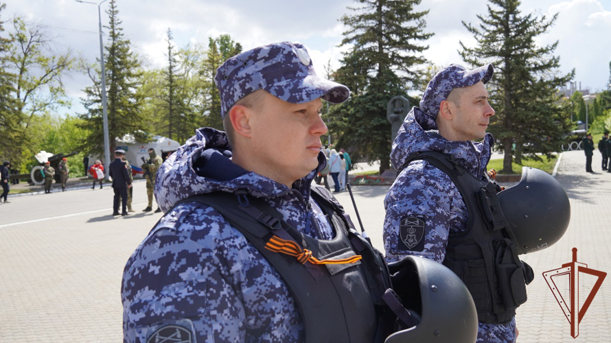 Росгвардия обеспечила безопасность торжественных мероприятий в честь 79-летия Великой Победы в Приволжье