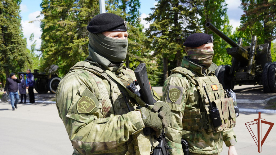 Росгвардия обеспечила безопасность торжественных мероприятий в честь 79-летия Великой Победы в Приволжье