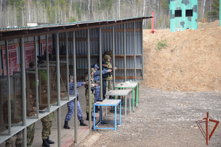 Чемпионат по стрельбе завершился в Уральском округе Росгвардии