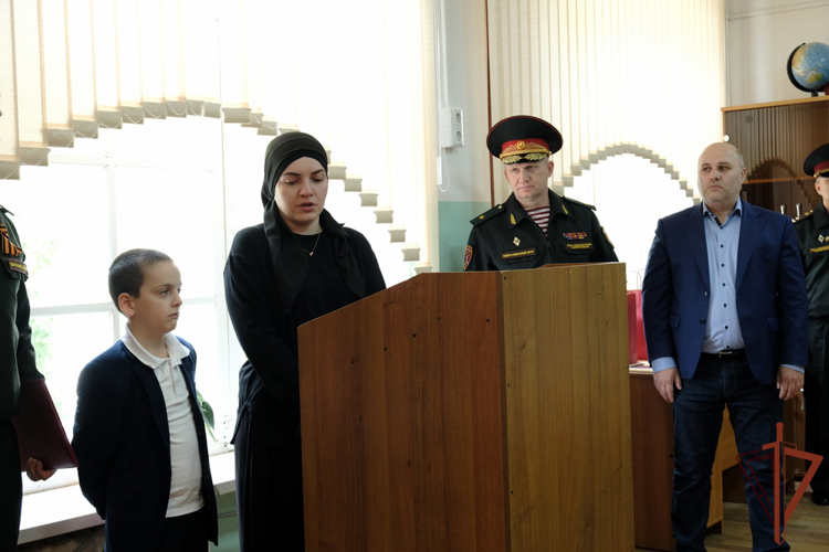 Именную аудиторию открыла Росгвардия в Махачкале 