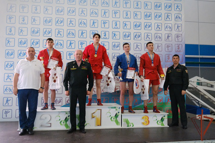 В Хабаровске завершился чемпионат по самбо памяти погибших бойцов Росгвардии