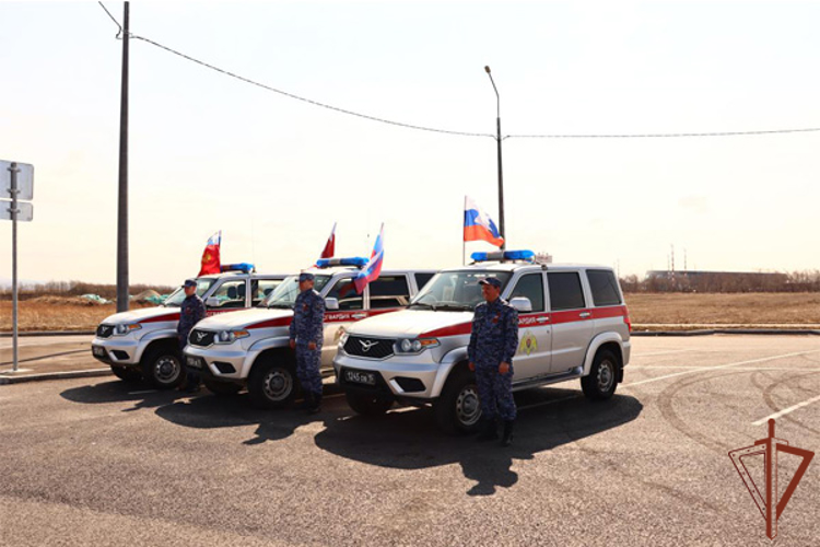 Росгвардейцы Восточного округа присоединились к акции «Бессмертный автополк» и автопробегу «Вахта памяти. Сыны Великой Победы».