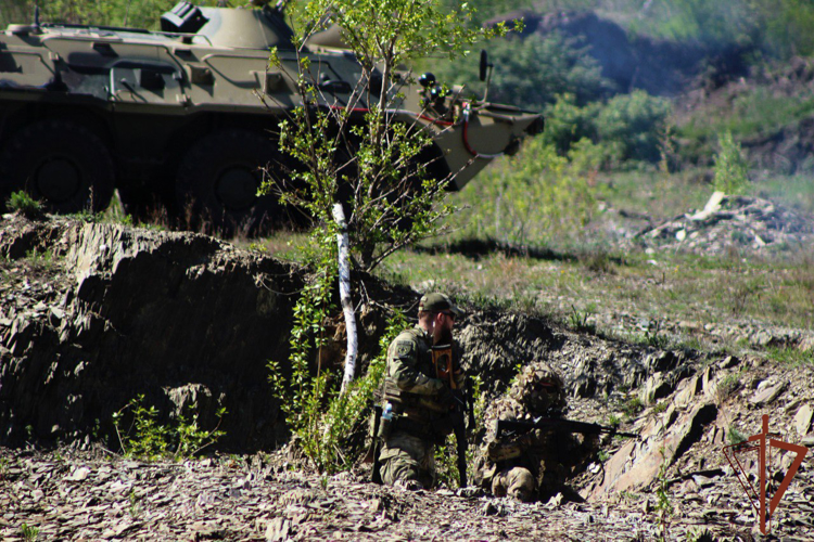 При поддержке Росгвардии прошли масштабные военно-тактические игры «РУБЕЖ-2024» в Кузбассе