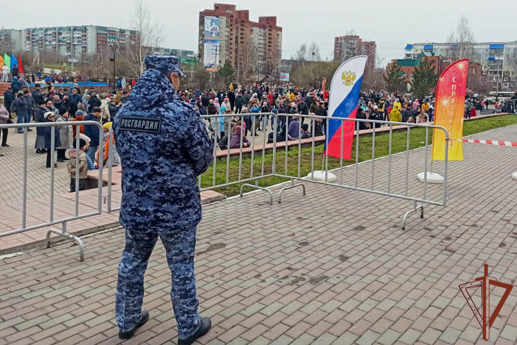 Росгвардия обеспечила безопасность перовомайских праздничных мероприятий на территории Сибири