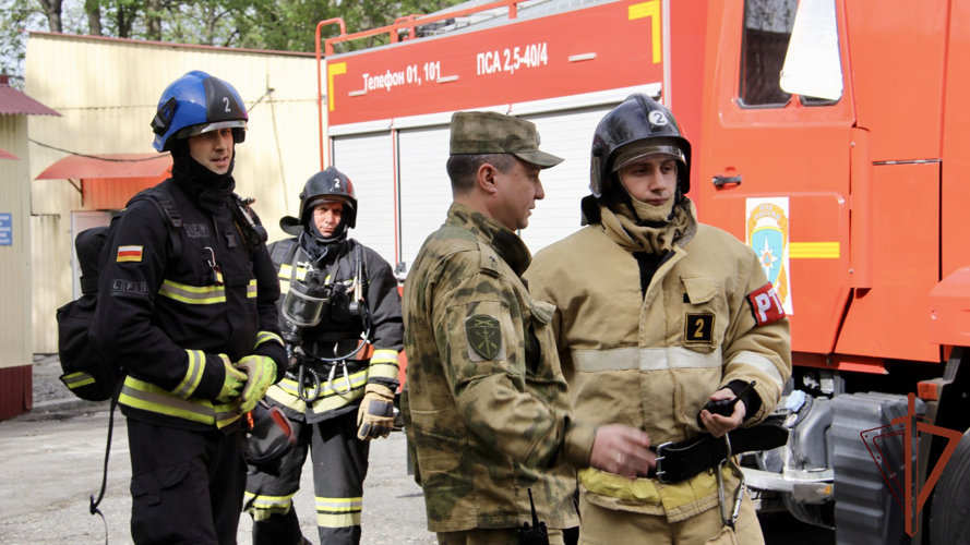 Межведомственные пожарно-технические занятия прошли во владикавказском соединении Росгвардии