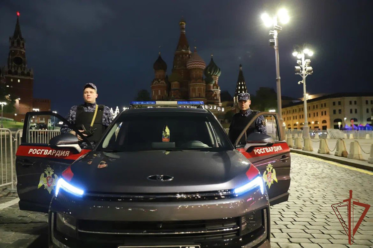 Росгвардейцы обеспечили безопасность мероприятий в честь Пасхи Христовой в Москве