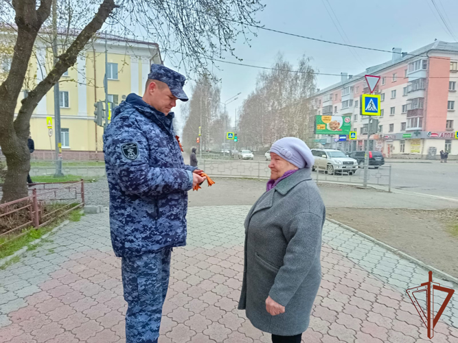 Росгвардия накануне 9 мая проводит патриотические встречи с подрастающим поколением на Урале