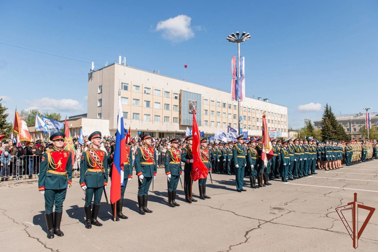 Росгвардейцы приняли участие в парадах и торжественных маршах в Приволжье