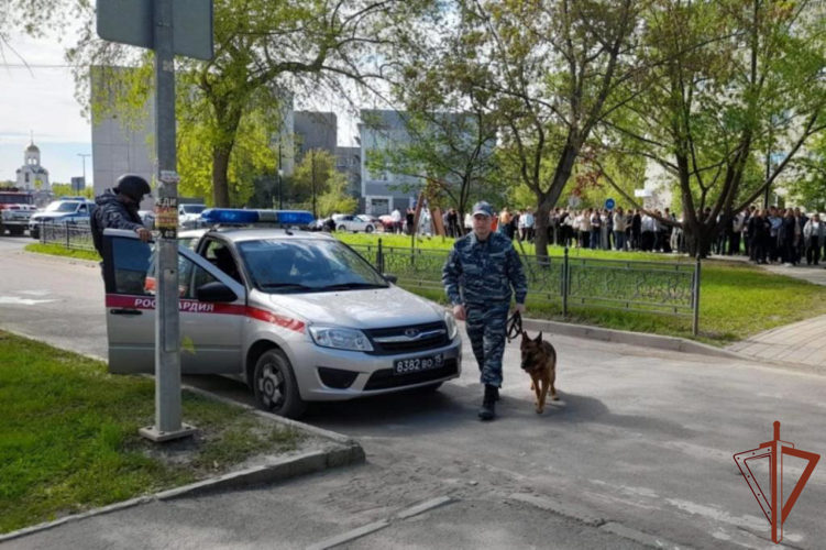 Сотрудники Росгвардии приняли участие во всероссийских антитеррористических учениях на Урале