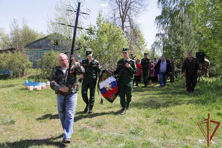 Росгвардеец принял участие в перезахоронение погибшего в годы Великой Отечественной войны красноармейца