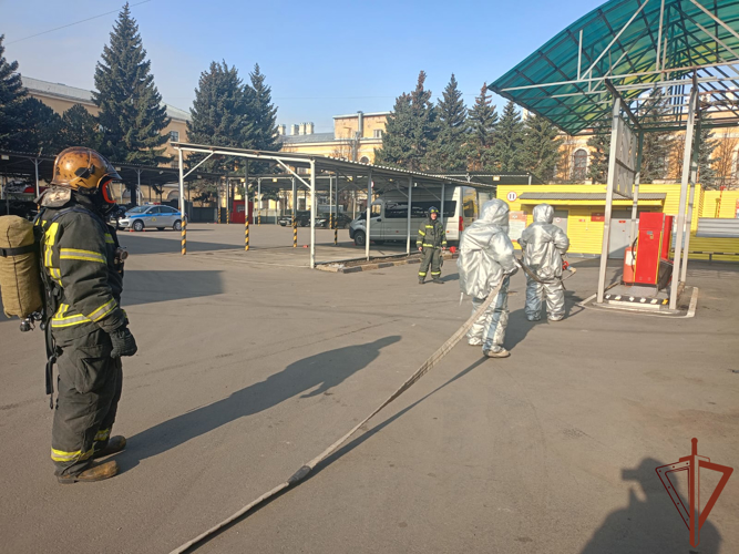 Офицеры инспекции пожарной безопасности Северо-Западного округа Росгвардии провели занятия с личным составом округа