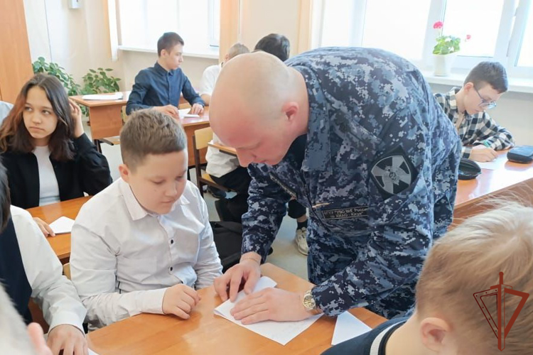 Росгвардия продолжает работу по патриотическому воспитанию   подрастающего поколения на Урале