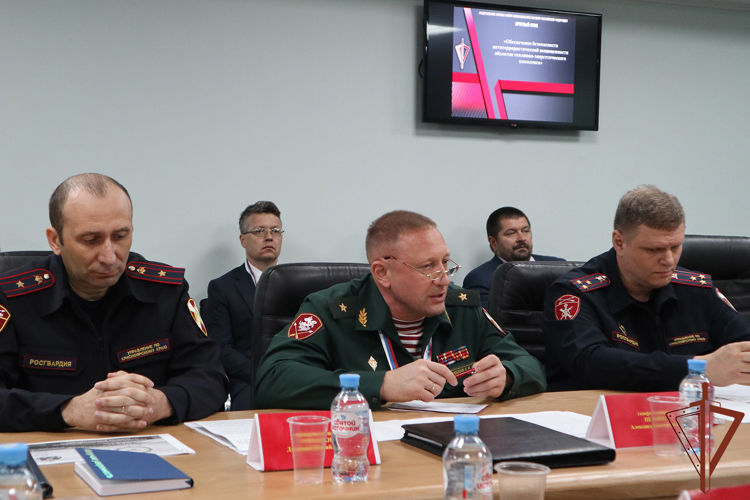 Выставка Росгвардии «День передовых технологий обеспечения безопасности личности, общества и государства – 2024» продолжает работать в Красноярске (видео)