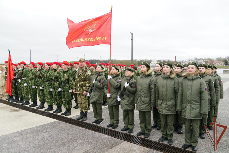 Более 450 росгвардейцев и боевая техника завершили подготовку к парадам Победы на северо-западе страны