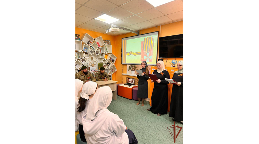 Росгвардейцы в Грозном поддержали Всероссийскую акцию «Георгиевская ленточка»