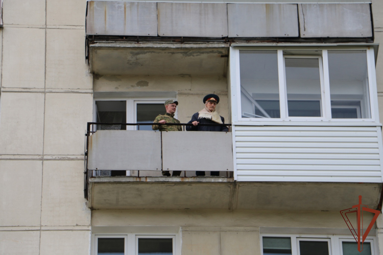 На Урале росгвардейцы поздравили с Днем Победы ветеранов Великой Отечественной войны и тружеников тыла 