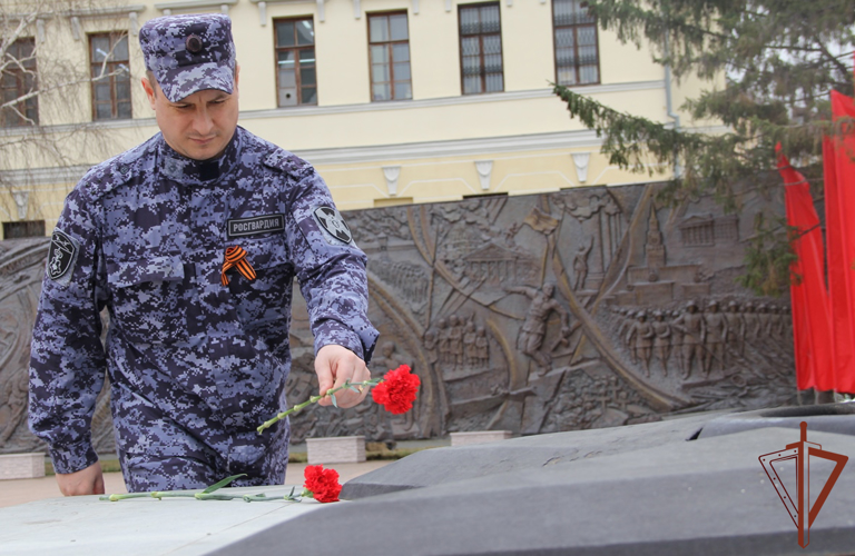 Всероссийская патриотическая акция «Георгиевская ленточка» стартовала на Урале 