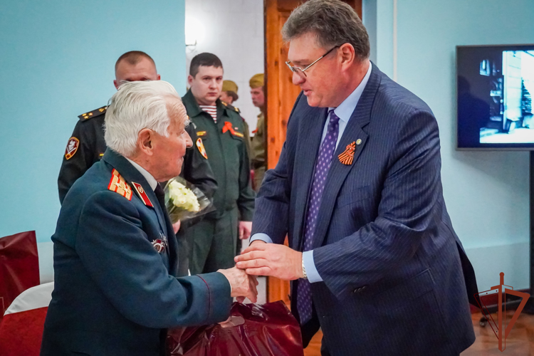 В Северо-Западном округе Росгвардии чествовали ветеранов Великой Отечественной войны
