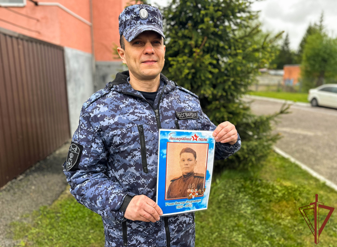 Росгвардейцы поддержали Всероссийскую акцию «Бессмертный автополк» в Пензенской области