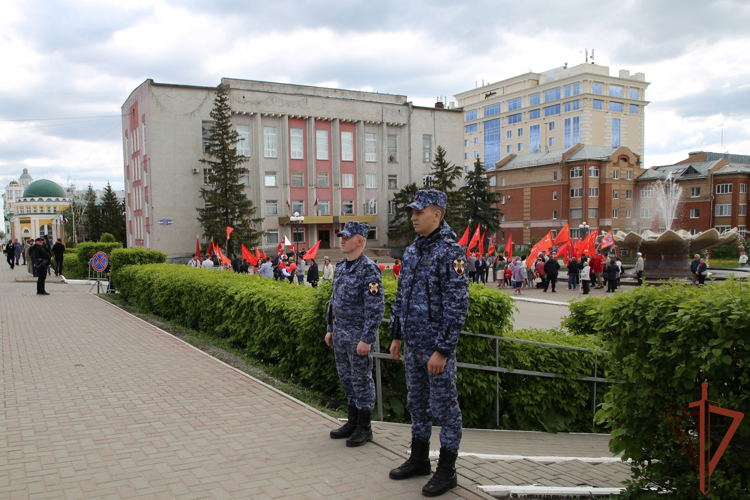 Росгвардейцы обеспечили безопасность первомайских праздников в Приволжье