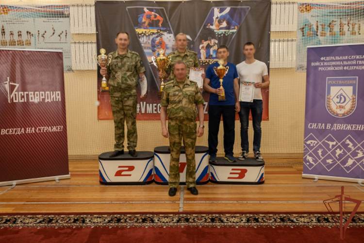 Определены победители чемпионата Росгвардии по летнему офицерскому троеборью 